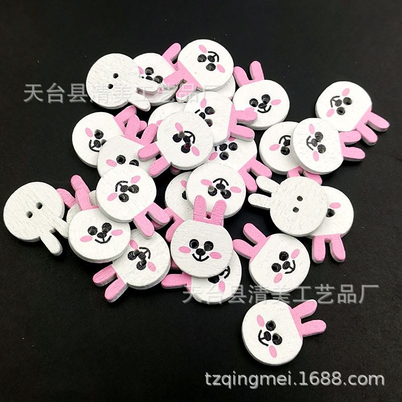Botón de dibujos animados de madera con fondo blanco de bricolaje, botón de madera con cabeza de conejo lindo pintado con fondo blanco, 50 piezas por paquete