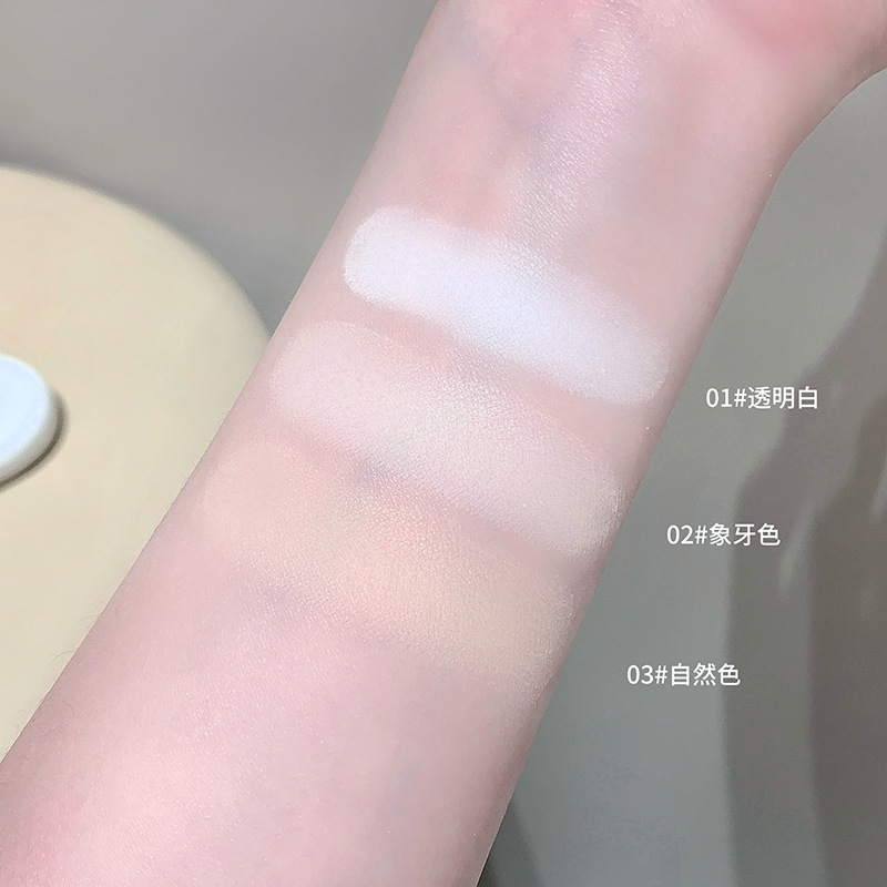LEAVE GIRL, polvo de maquillaje de niebla suave, no es fácil de quitar, opalescente impermeable, polvo de brillo de piel duradero al por mayor.