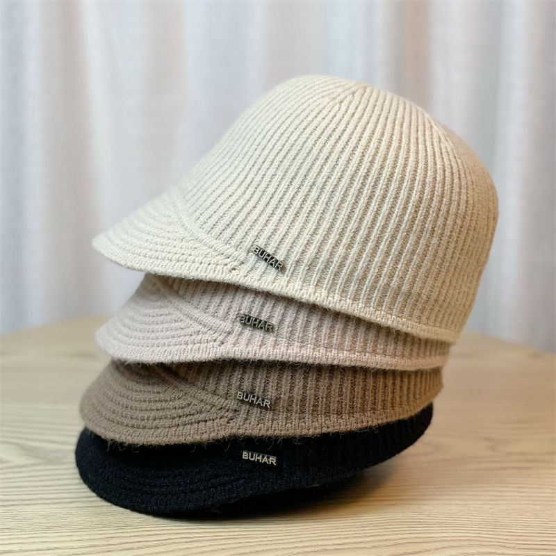 Neue Herbst und Winter Ente Zunge Design Sinn Streifen Kleine Stirnband frauen Strickmütze_voghion.com