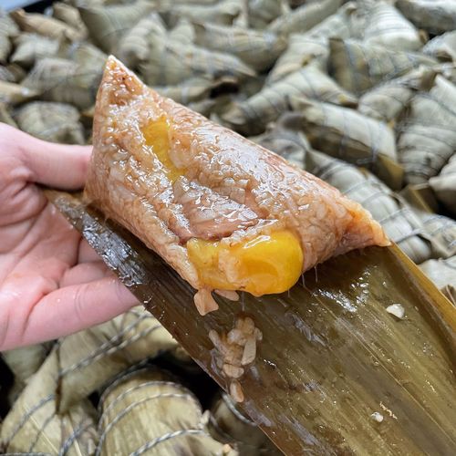 Jiaxing zongzi with salted egg and meat, sweet red bean, handmade chestnut meat, vacuum-packed bulk for Dragon Boat Festival group purchase