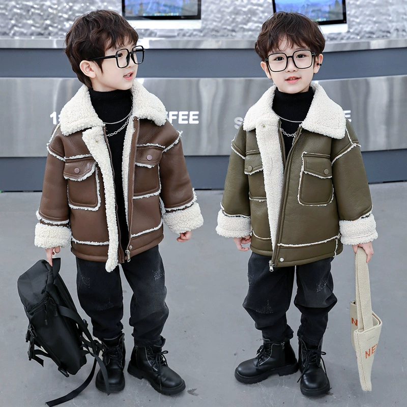 Детская кожаная шерстяная куртка 2024 зима новый ребенок плюшевая толстая зимняя одежда для мальчиков иностранная куртка оптом