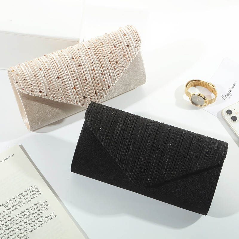 Women's Pu Leather Solid Color Elegant Lock Clasp Evening Bag display picture 1