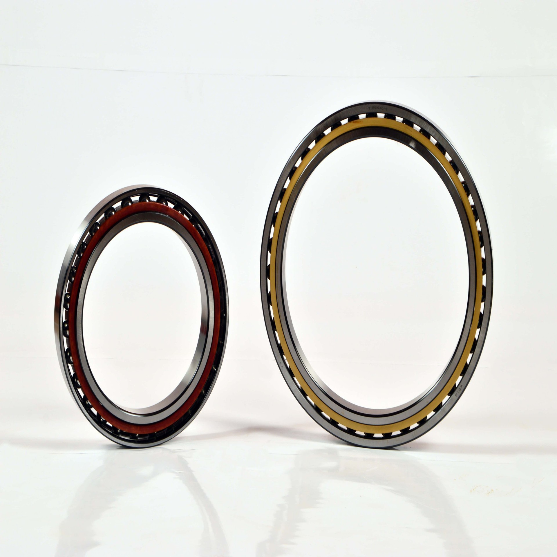 厂家直销P5级高品质角接触球轴承71924C