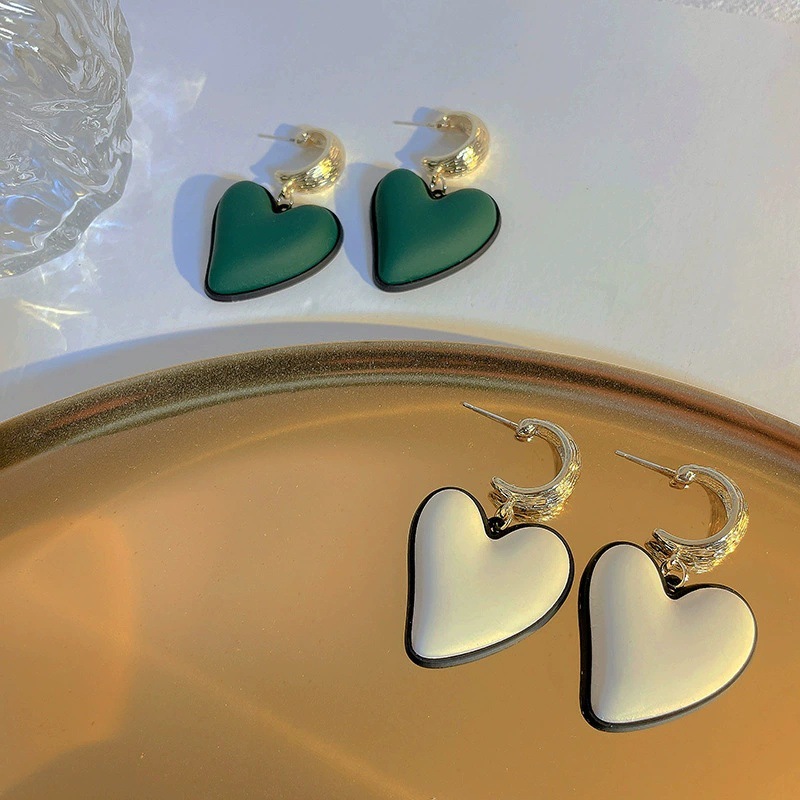Retro universal earrings heart-shaped