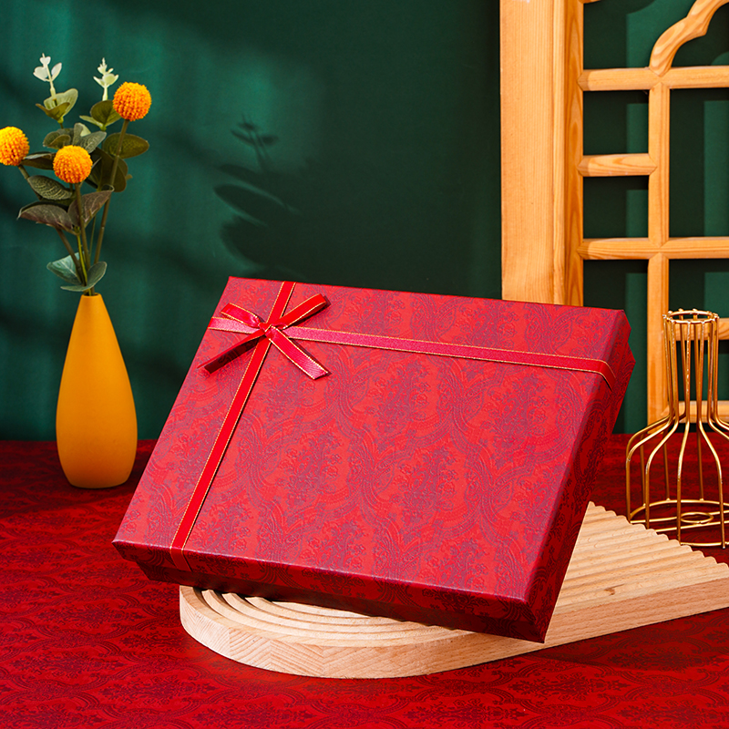 Caja de regalo vacía caja de regalo de Año Nuevo rojo estilo clásico grande ropa interior cálida bufandas caja de embalaje personalizada log