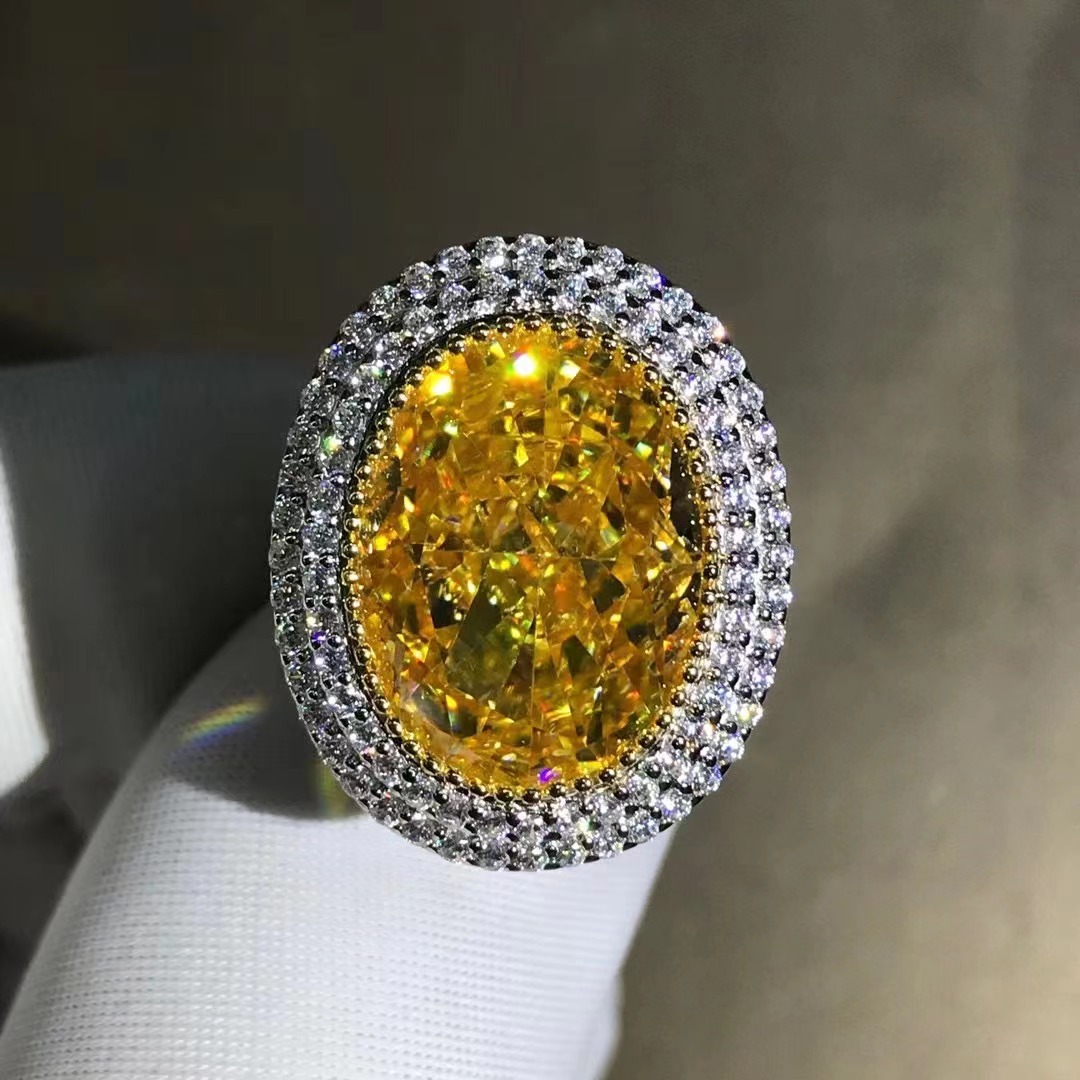 Amarillo anillo de corte de diamante de alto carbono 10 quilates S925 plata sólida de cinco capas de espesor Chapado en platino incrustaciones de diamante de alto carbono caliente