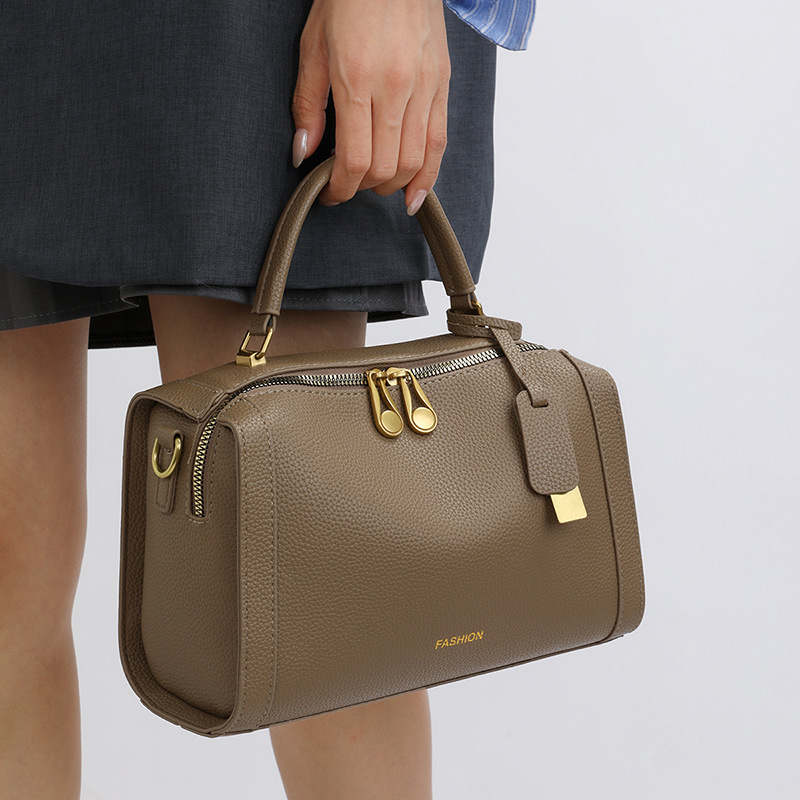 Cross-Border Genuine Leather Boston Bag 2026 New Model Practical High-End Women's Bag Fashionable Versatile Shoulder Tote Pillow Bag