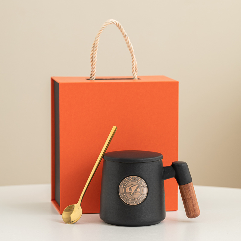 Festival del Medio Otoño regalo de mano mano mano mano de bronce con filtro ins Wenchuang pequeña taza fresca regalo de apertura escolar al por mayor