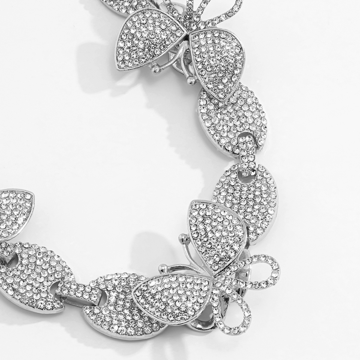 Mode Retro Diamant Schmetterling Halskette display picture 8