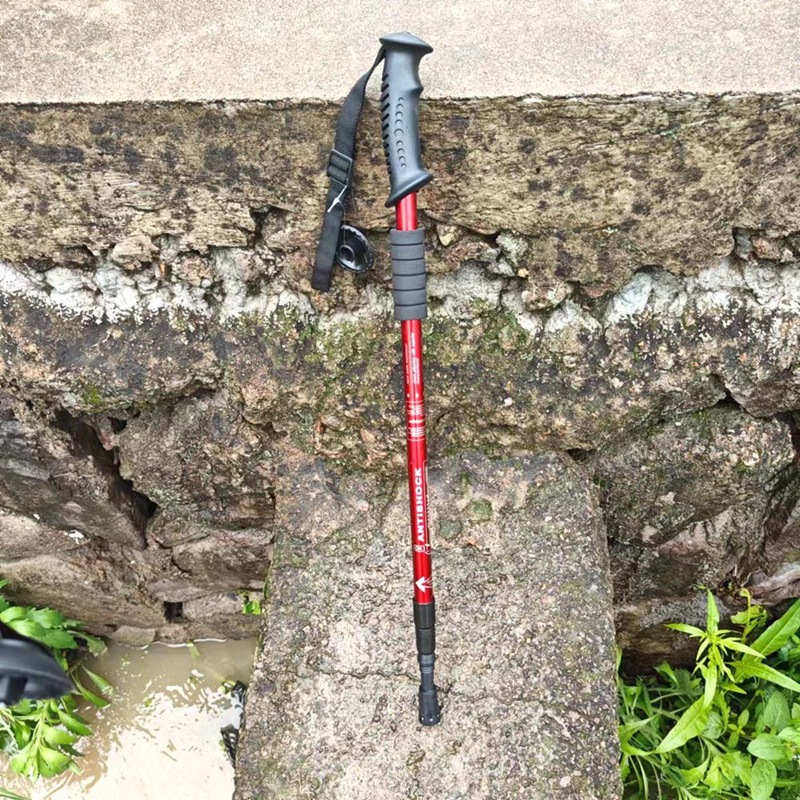 Al aire libre alpinismo bastones plegables de aluminio de tres secciones cuatro secciones bastones telescópicos ultraligeros