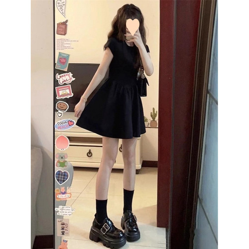 French Hepburn-style black dress for children, summer new arrival, petite size, small black dress, waist-cinching, slimming short skirt