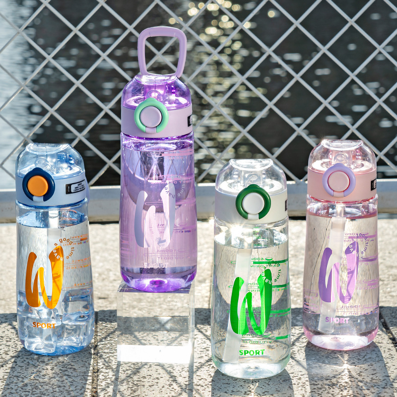Tongtong deportes estudiante taza de agua niños escuela taza de plástico taza espacio 600ml portátil creativo paja al aire libre