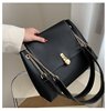 tide 2021 new pattern Retro Female bag chain Totes fashion Texture The single shoulder bag Western style lady Inclined shoulder bag