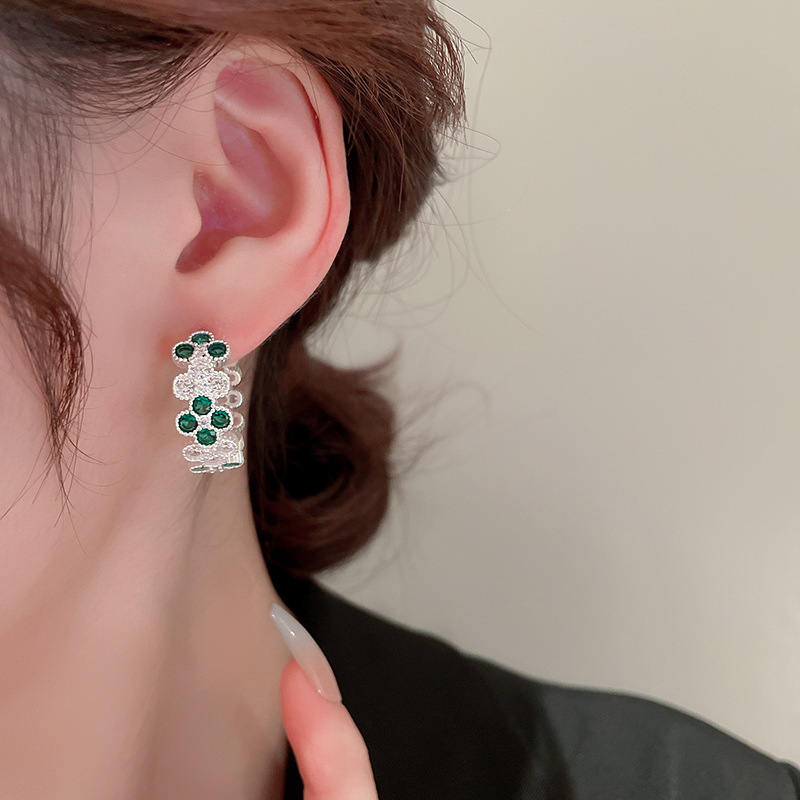 Simple Style Heart Shape Copper Plating Zircon Earrings 1 Pair