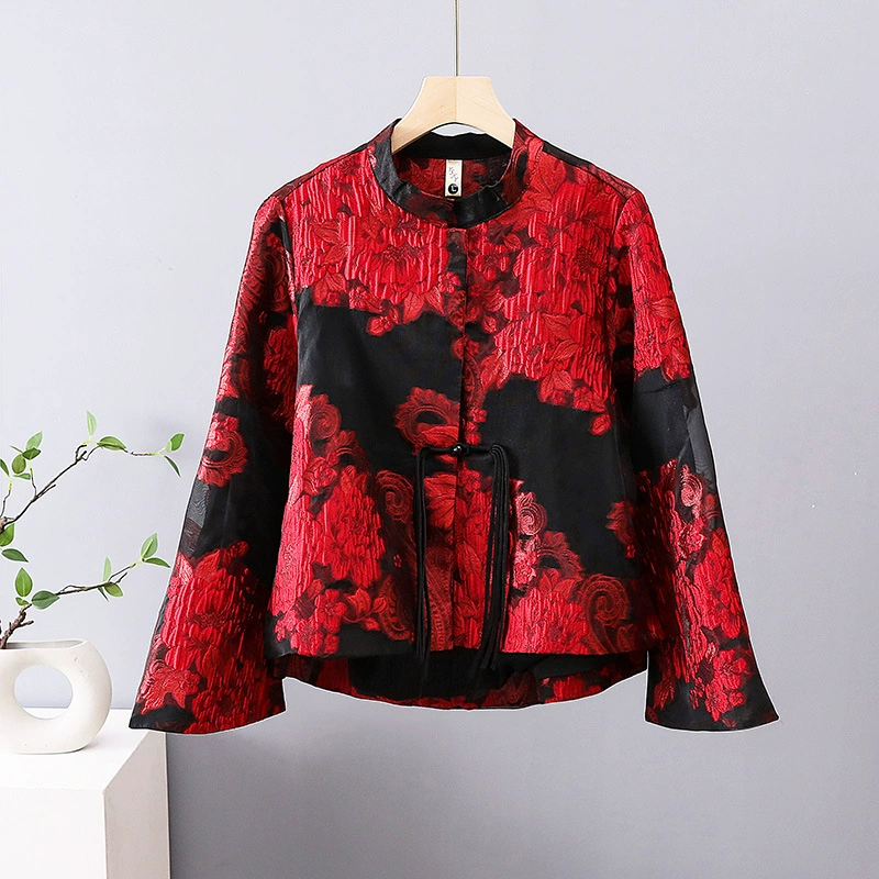 Мама среднего возраста с жаккардовым коротким жаккардовым пальто женская ранняя весна 2025 года с длинными рукавами свободный топ