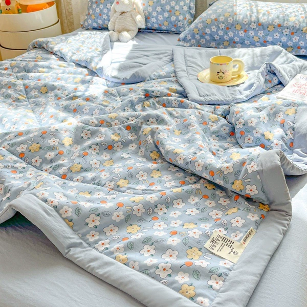 Flower-shaped, blue, cotton
