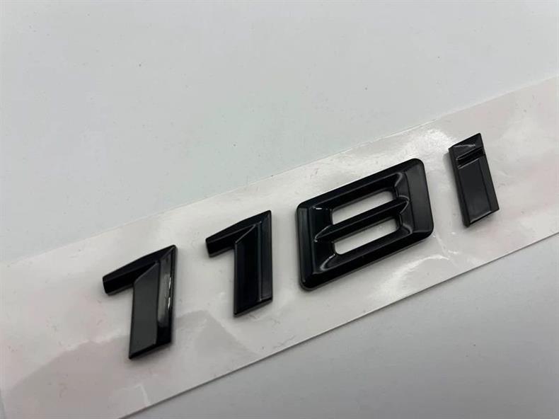 Suitable for the new BMW 116i, 118i, 120i, 125i, and 135i models; features a glossy black emblem, lettering, and tail emblem