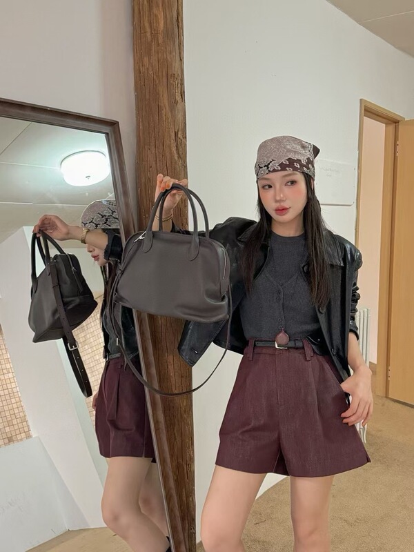 2025进口头层肤感牛皮女式手提包云朵包保龄球贝壳包单肩斜跨包|undefined