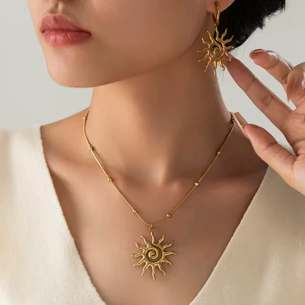 Cross-border European and American Stainless Steel Hammer Spiral Sun Pendant Necklace Light Luxury Titanium Steel Clavicle Chain High-grade Earrings for Women