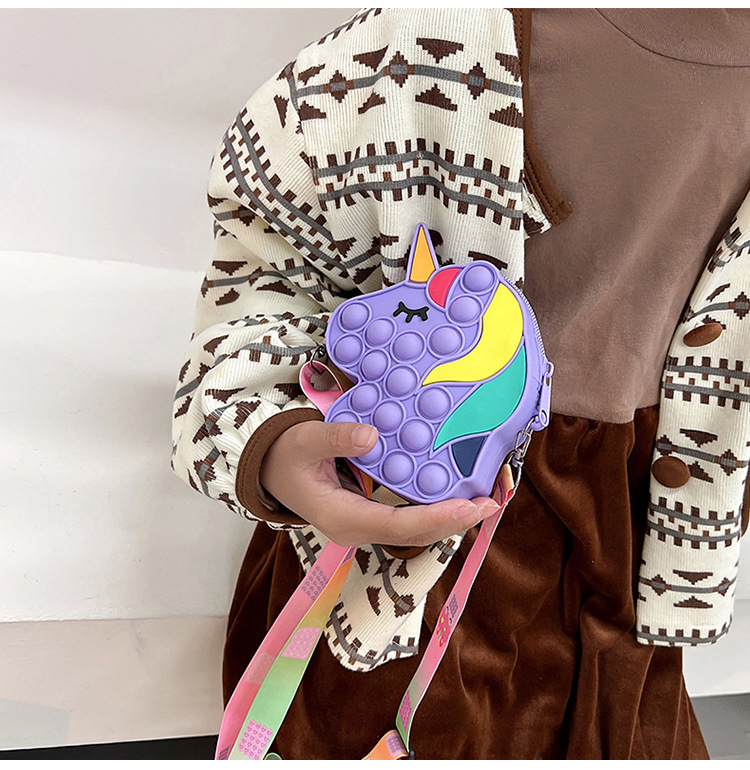 Cross-border new product: Unicorn Rat Extermination Pioneer Coin Purse, Cartoon Silicone coin Purse, mini crossbody bag, storage bag undefined
