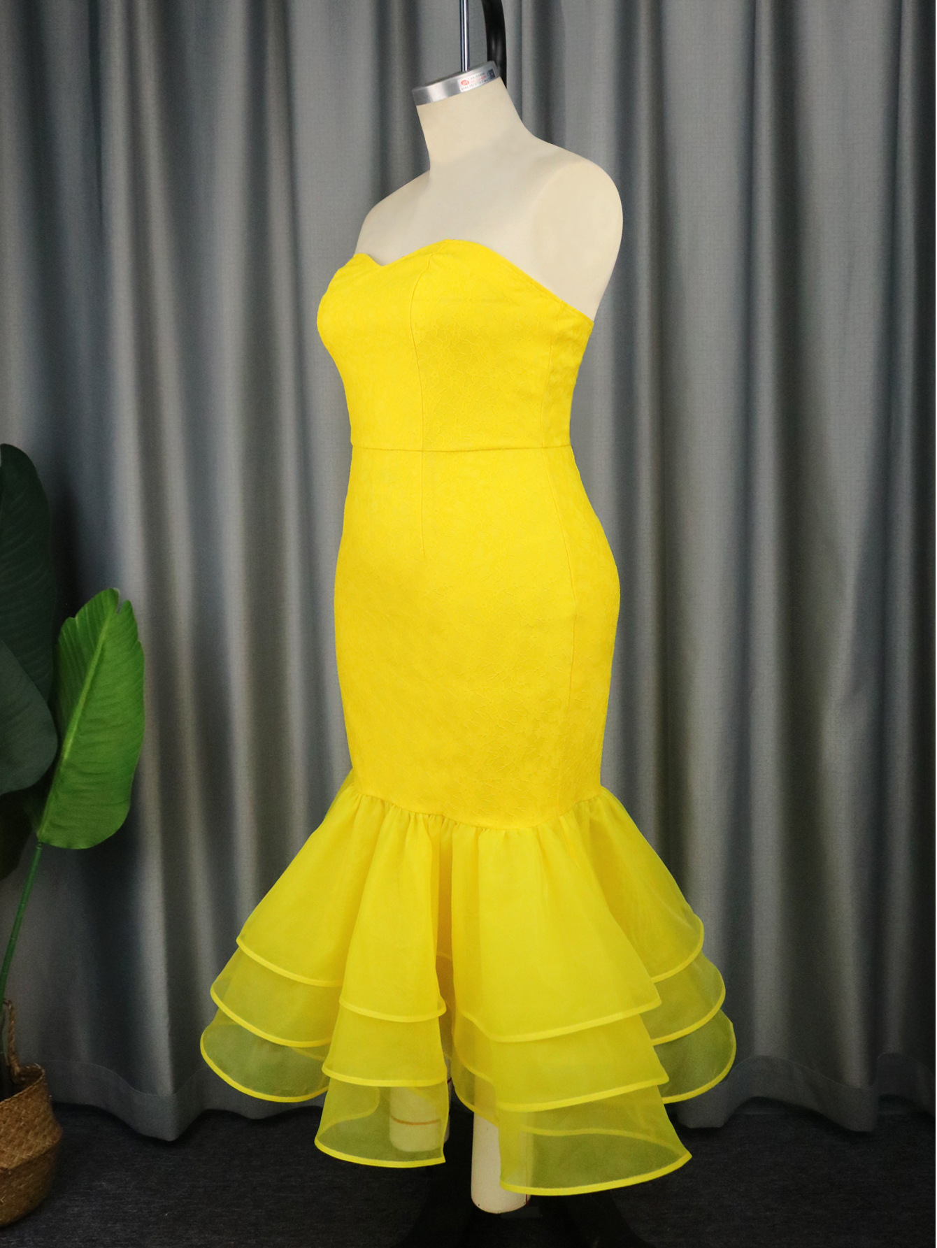 Dameskleding AM030202 tube top one shoulder mouwloze jurk slim fit banket cocktail sexy fishtail jurk jurk_voghion.com