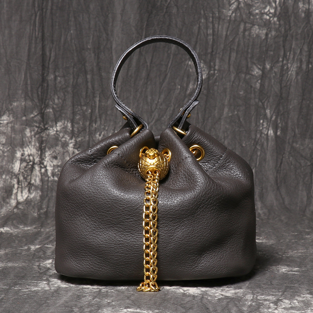 新しい手作りのトップ層牛革化粧バッグファッションカジュアルな真皮バケツバッグ高品質ソフトレザーチェーンバッグ