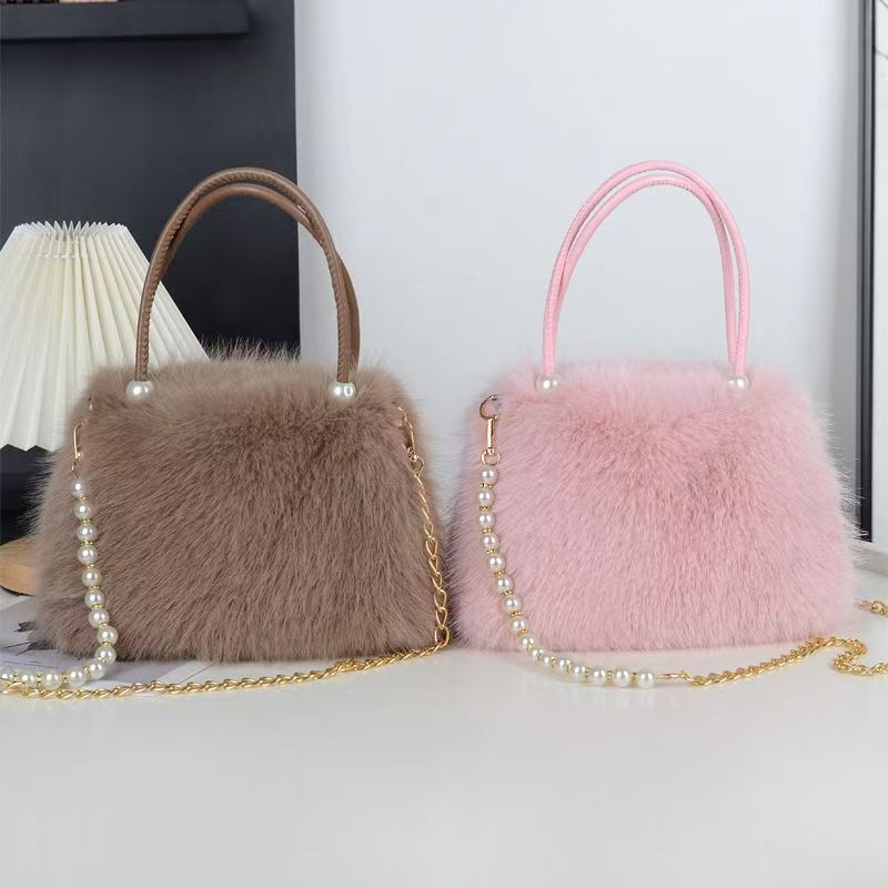 New Furry Handbag, Fashionable Pearl Chain Small Square Bag, Imitation Fox Fur, Elegant Spring and Autumn Women's Crossbody Bag