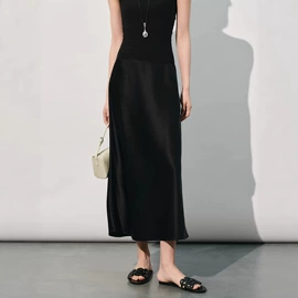 女式针织衫;女式T恤;女式衬衫