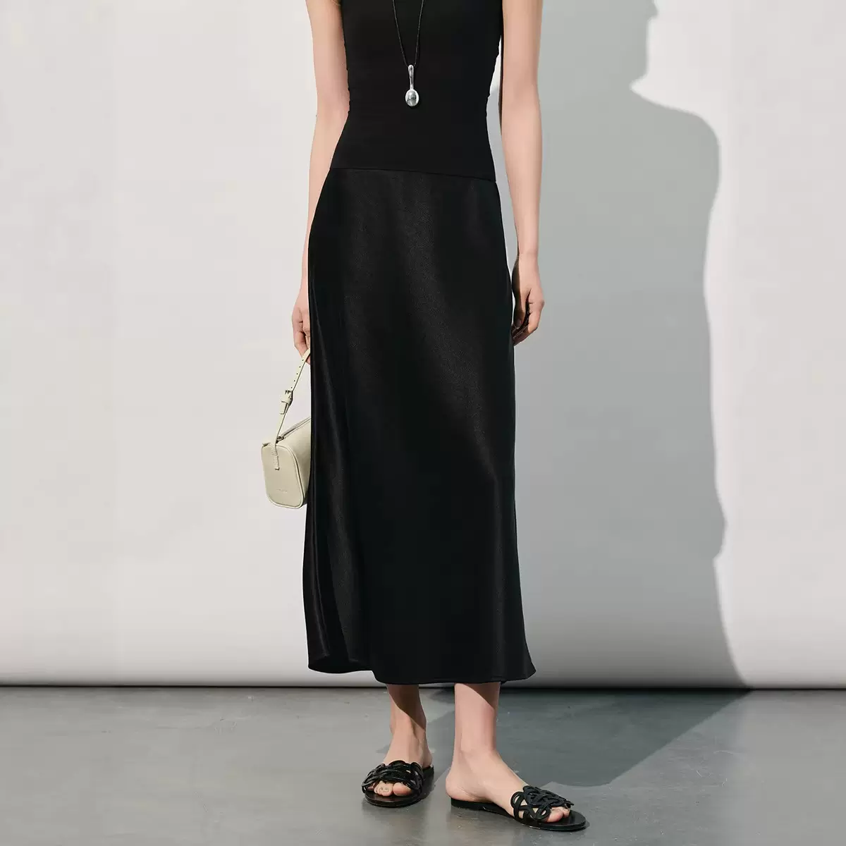 26新款春夏季新品真丝半身裙松紧腰高级感桑蚕丝高腰包臀裙中长款