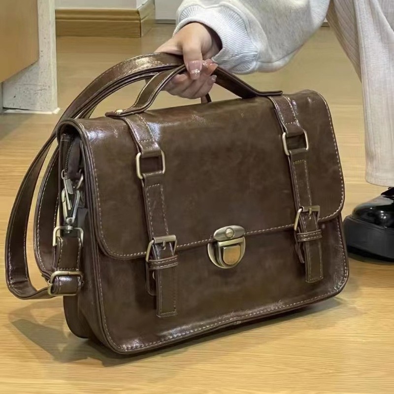 Student Schoolbag Backpack Autumn and Winter Vintage Buckle Messenger Bag College Style Class Bag Fashion Commuter Briefcase Crossbody Bag Student Schoolbag Backpack Autumn and Winter Vintage Buckle Messenger Bag College Style Class Bag Fashion Commuter Briefcase Crossbody Bag
