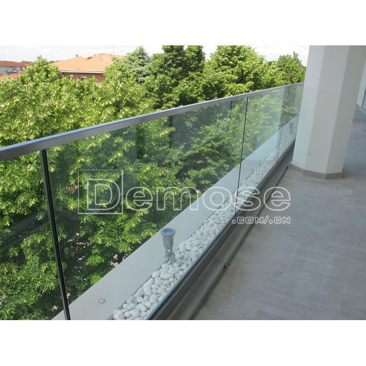 316 stainless steel decorative tempered glass fence exit balcony glass windproof anti-corrosion guardrail