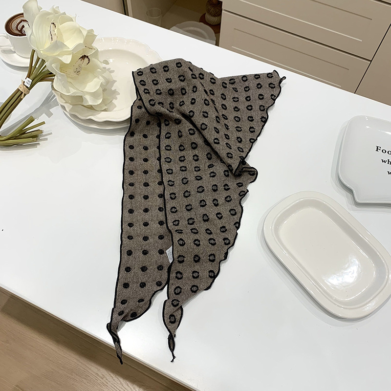 Lunares de color café