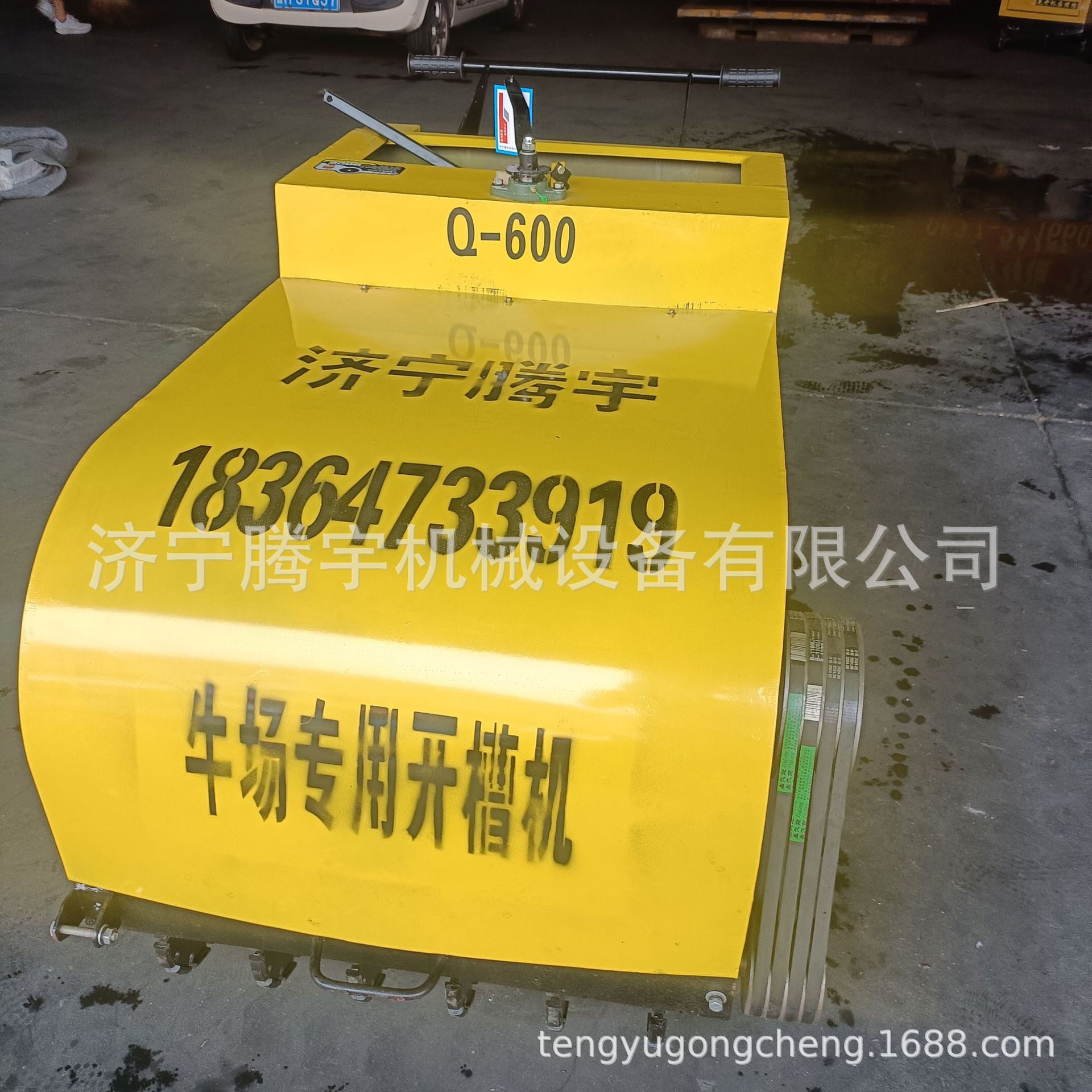 牛场用地面开槽机图片 奶牛场路面刻纹机厂家 牧场防滑拉槽机视频