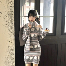 小香风一字领长袖毛衣针织连衣裙秋季新款修身显瘦包臀裙短裙裙子