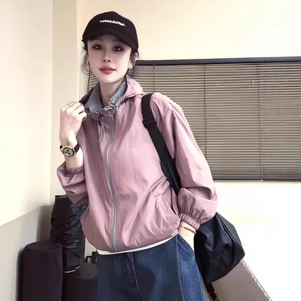 후드 콘트라스트 컬러 양면 선스크린 쇼트 재킷 여성의 봄과 여름 새로운 캐주얼 루즈 올 매치 스몰 스타일 재킷
