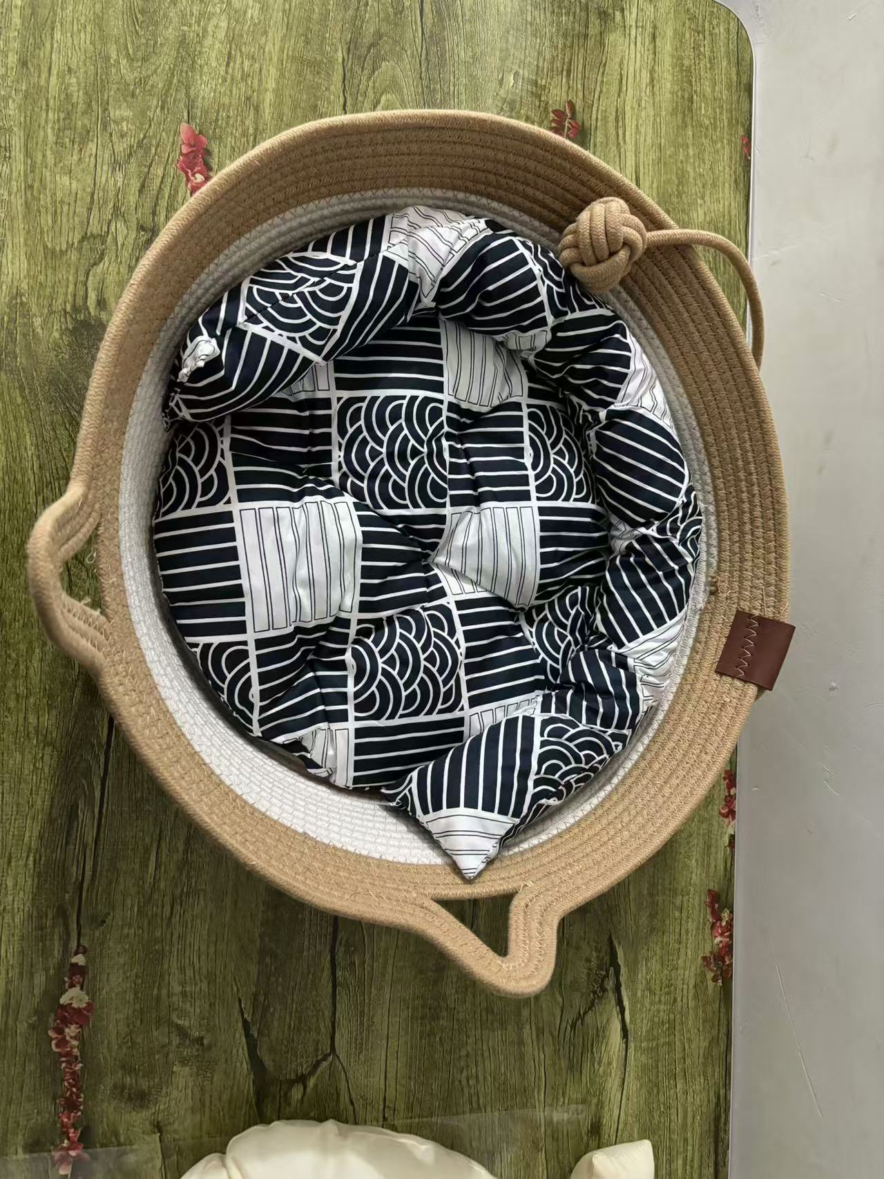 고양이 둥지 + 파란색 쿠션 + 파란색 머리 받침