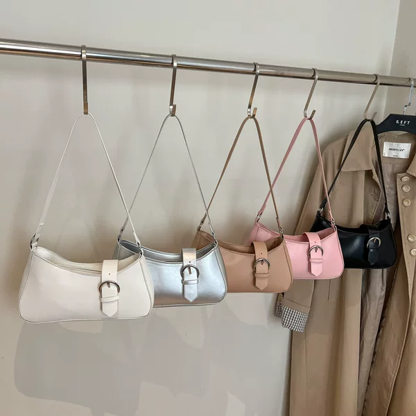 2026 Spring New Casual Fashion Handbag Underarm Bag with a Vintage Feel, Niche Trendy Solid Color Crescent Bag
