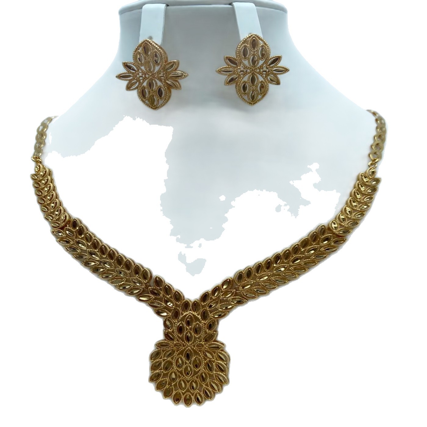 Transfronterizos de moda retro de Oriente Medio conjunto de joyería collar pendientes de boda banquete de bronce de lujo joyería dorada mujer