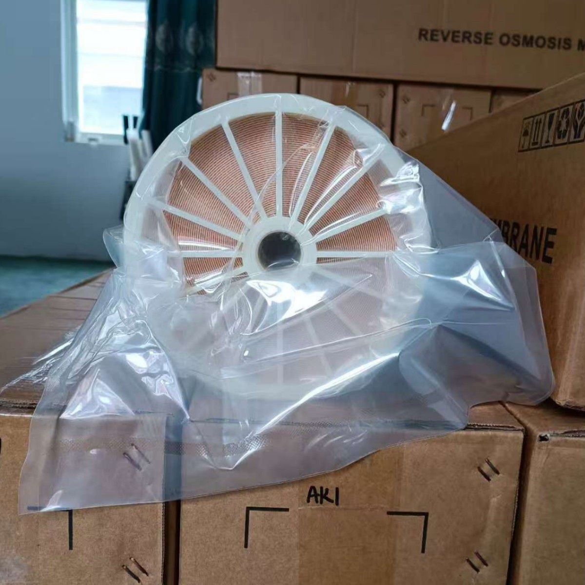 销售，供应8040反渗透膜，工业8寸膜，过滤水，产水量大现货滤膜