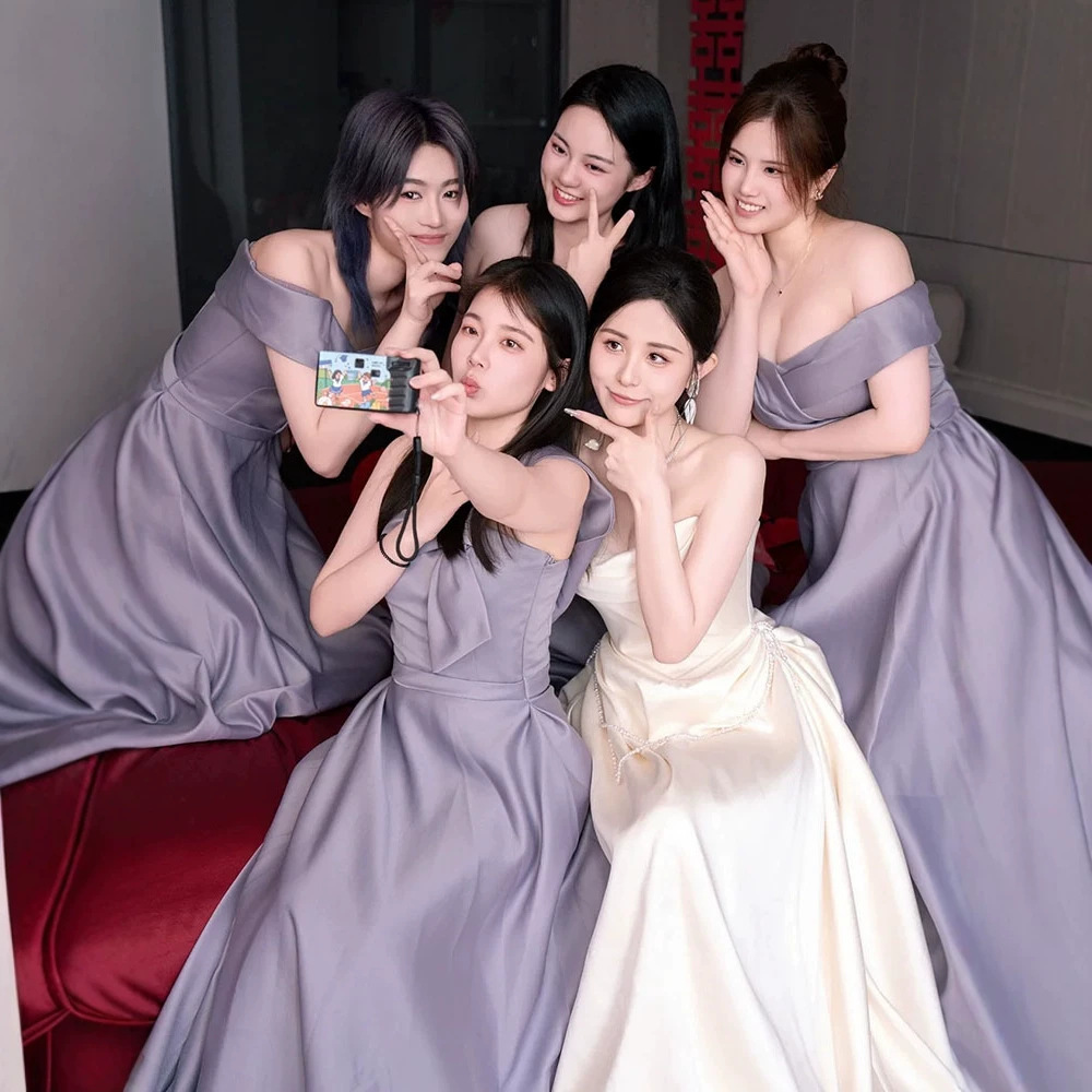 New purple satin strapless long dress for bridesmaids, niche high-end slimming fairy-like performance evening gown