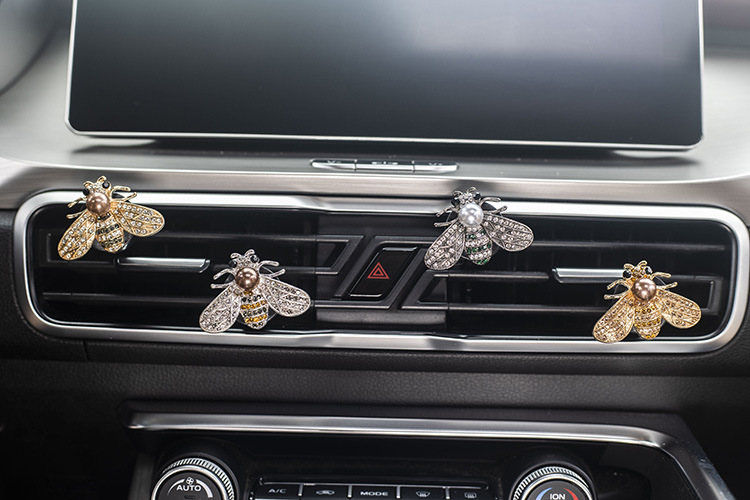 Cute Insect Fragrance - Image 1