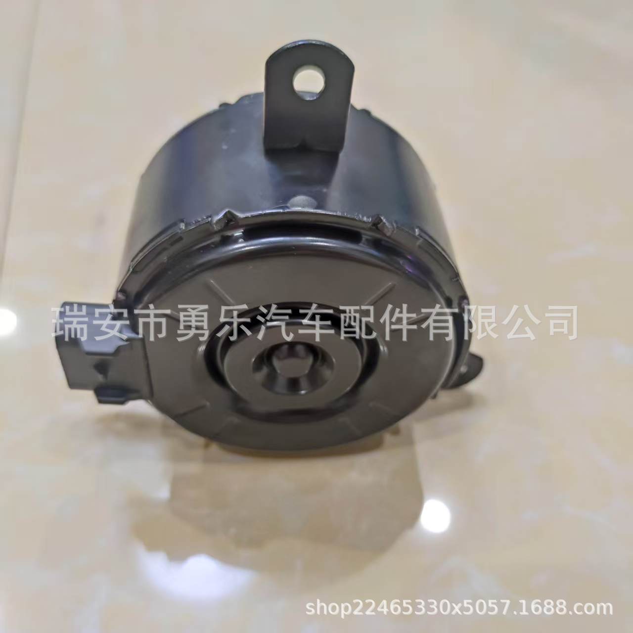 92191945 is suitable for general automobile cooling fan motor electronic fan motor 2