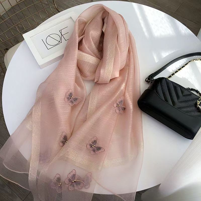 秋と冬の韓国シルクスカーフ女性用模擬シルクファッション立体蝶刺繍薄いガーゼスカーフ母親のギフト|undefined
