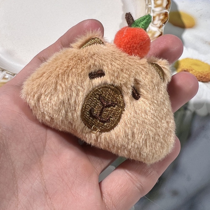 漫画ぬいぐるみカピバラブローチ人形ヘアアクセサリーアクセサリーカピバラ人形 diy ジュエリースカーフ靴下アクセサリー|undefined