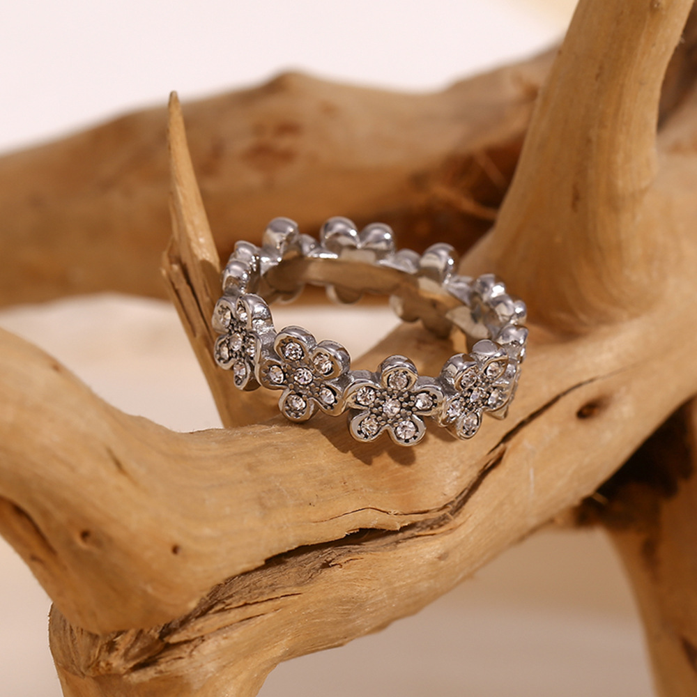 Full Diamond Inlaid Flower Stainless Steel Ring