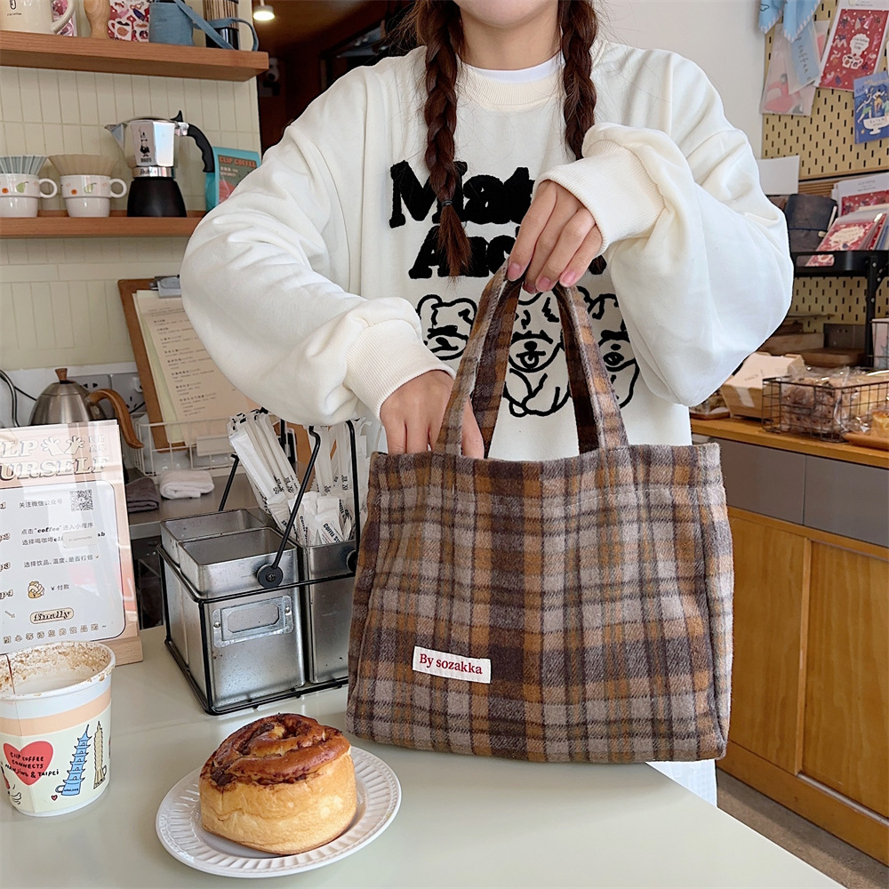 311021 Simple ins retro style woolen multi-color handbag for women, 2023 new checkered autumn and winter women's bag undefined