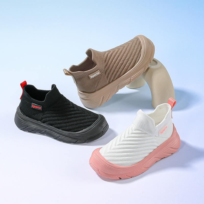 Children's Sports Shoes Breathable Mesh Shoes 2025 Spring & Fall Boys' Casual Shoes Knitted Girls' Coconut Shoes Soft Sole Running Shoes