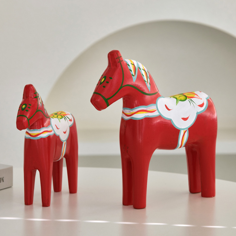European-style Light Luxury Red Horse Ornaments Wedding Gift Items Nordic Hand-painted Dala Trojan Horse Lucking Creative Home Decorations