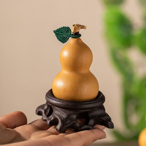 Car Ornament Home Natural Worry Stone Gourd with Dragon Head Handled Discus Playable Handheld Car Decorative Item for Men Personality