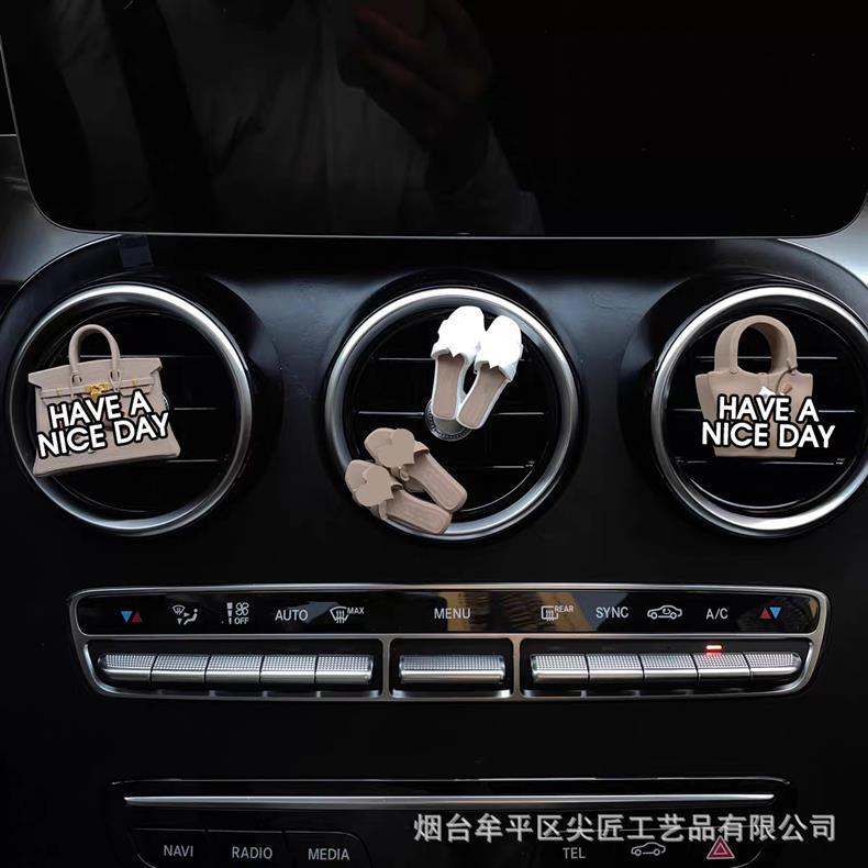 Popular car air freshener, realistic replica of trendy bags and shoes, car air vent decoration, diffuser stone, simple and high-end